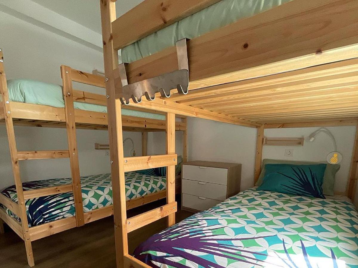 Cocos Surfhouse Hostel San Juan De La Arena Luaran gambar