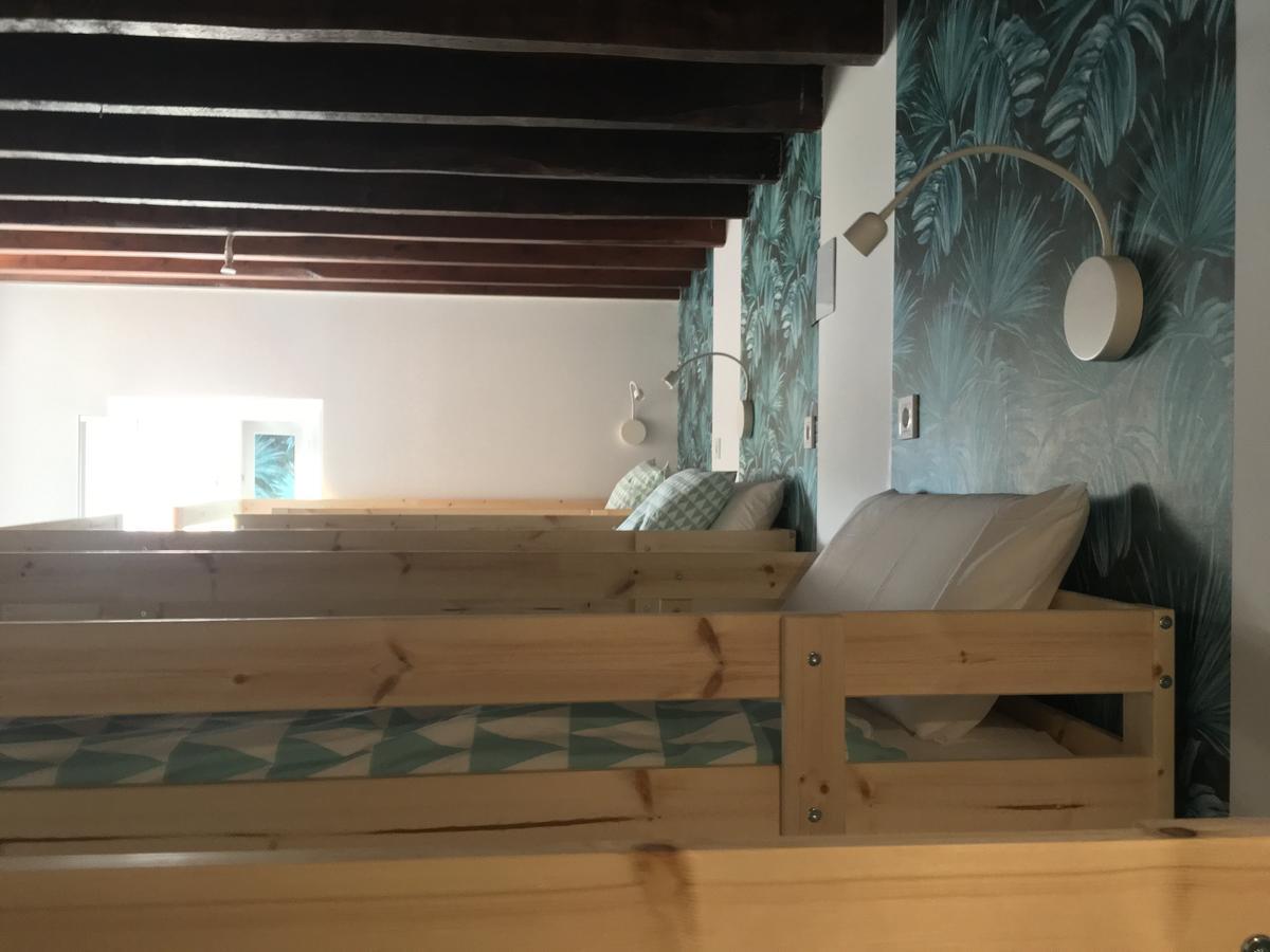 Cocos Surfhouse Hostel San Juan De La Arena Luaran gambar
